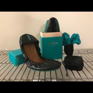 Tieks Matte Black size 10